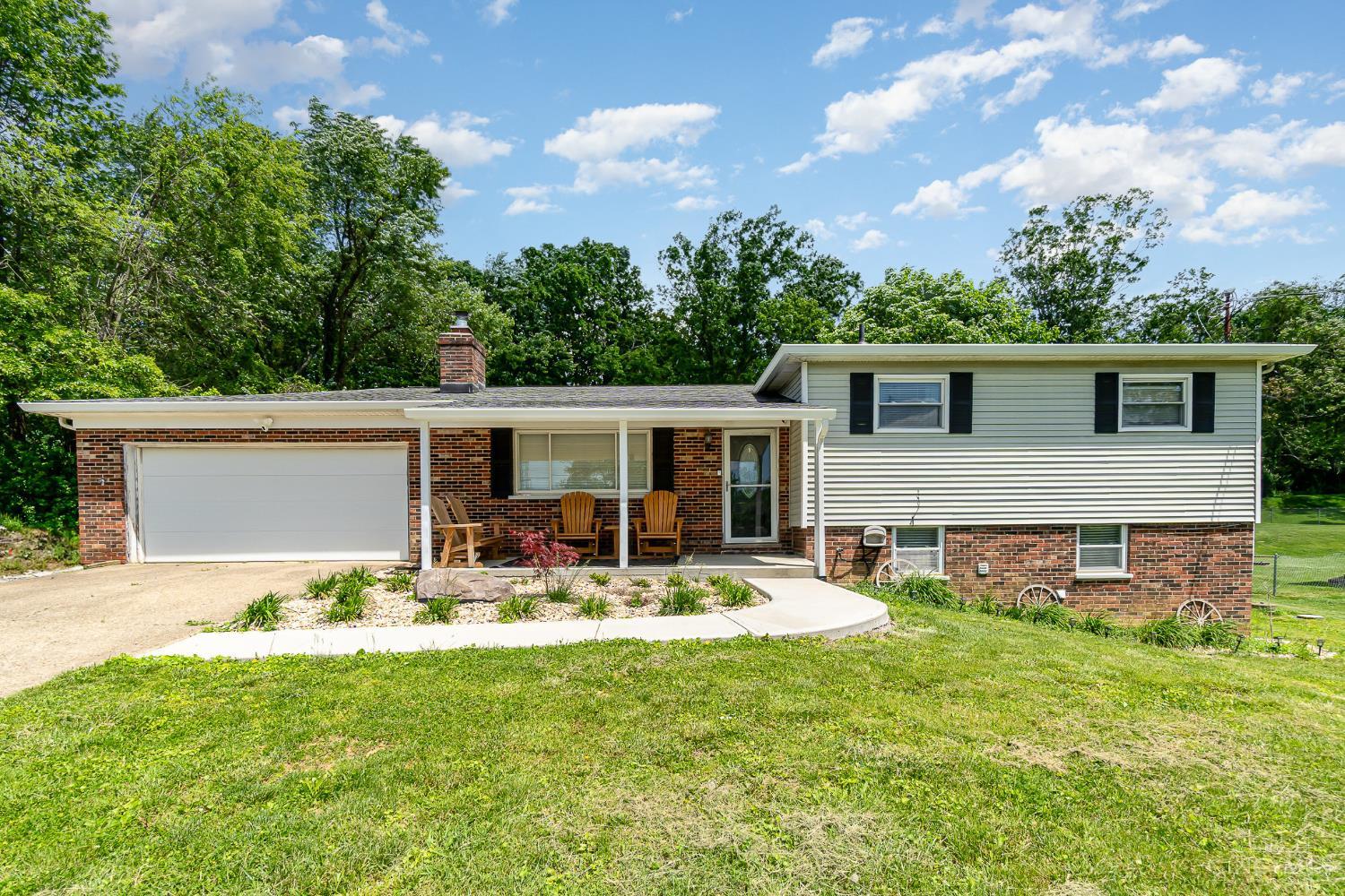 1332 Libby Lane
