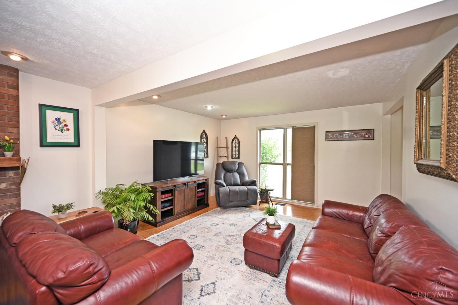 5437 Sanrio Court