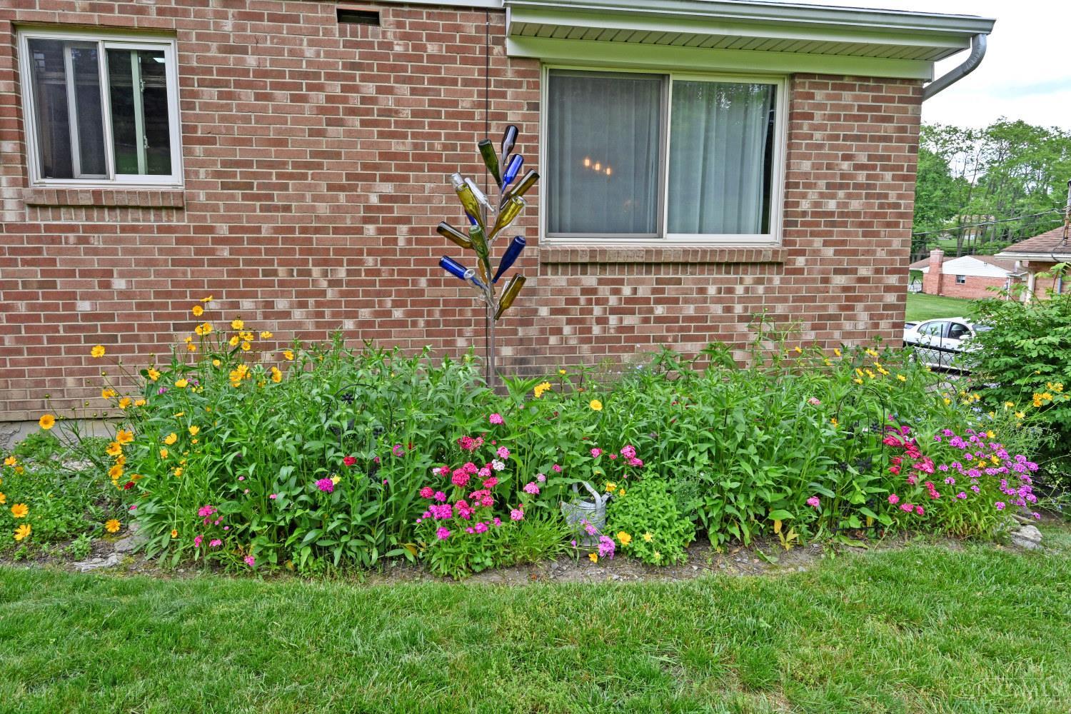 5437 Sanrio Court