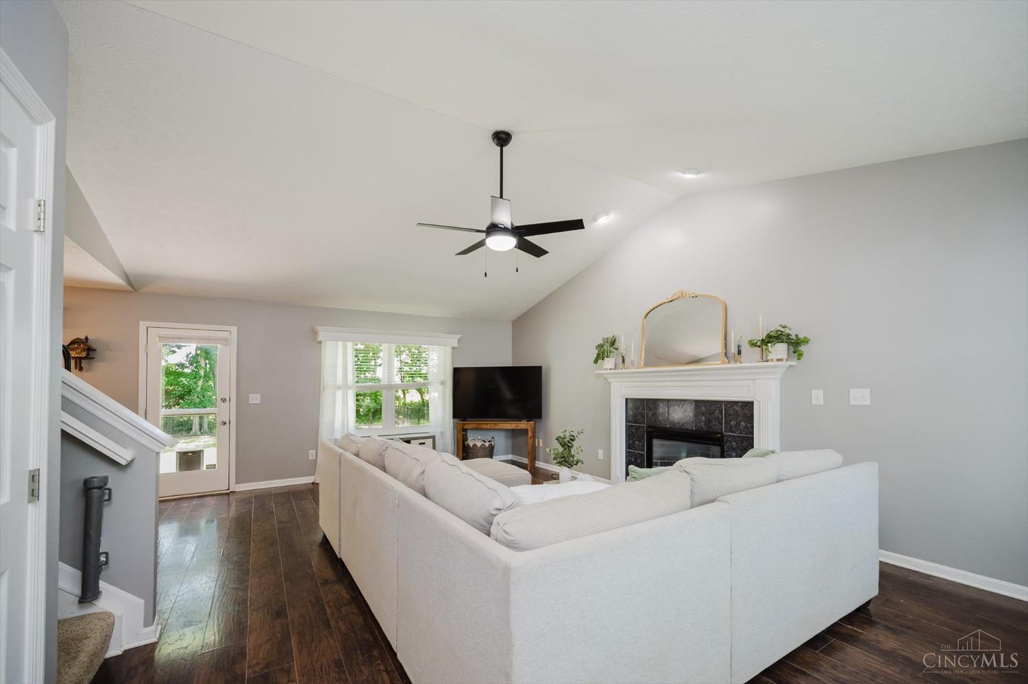 926 Weeping Willow Lane