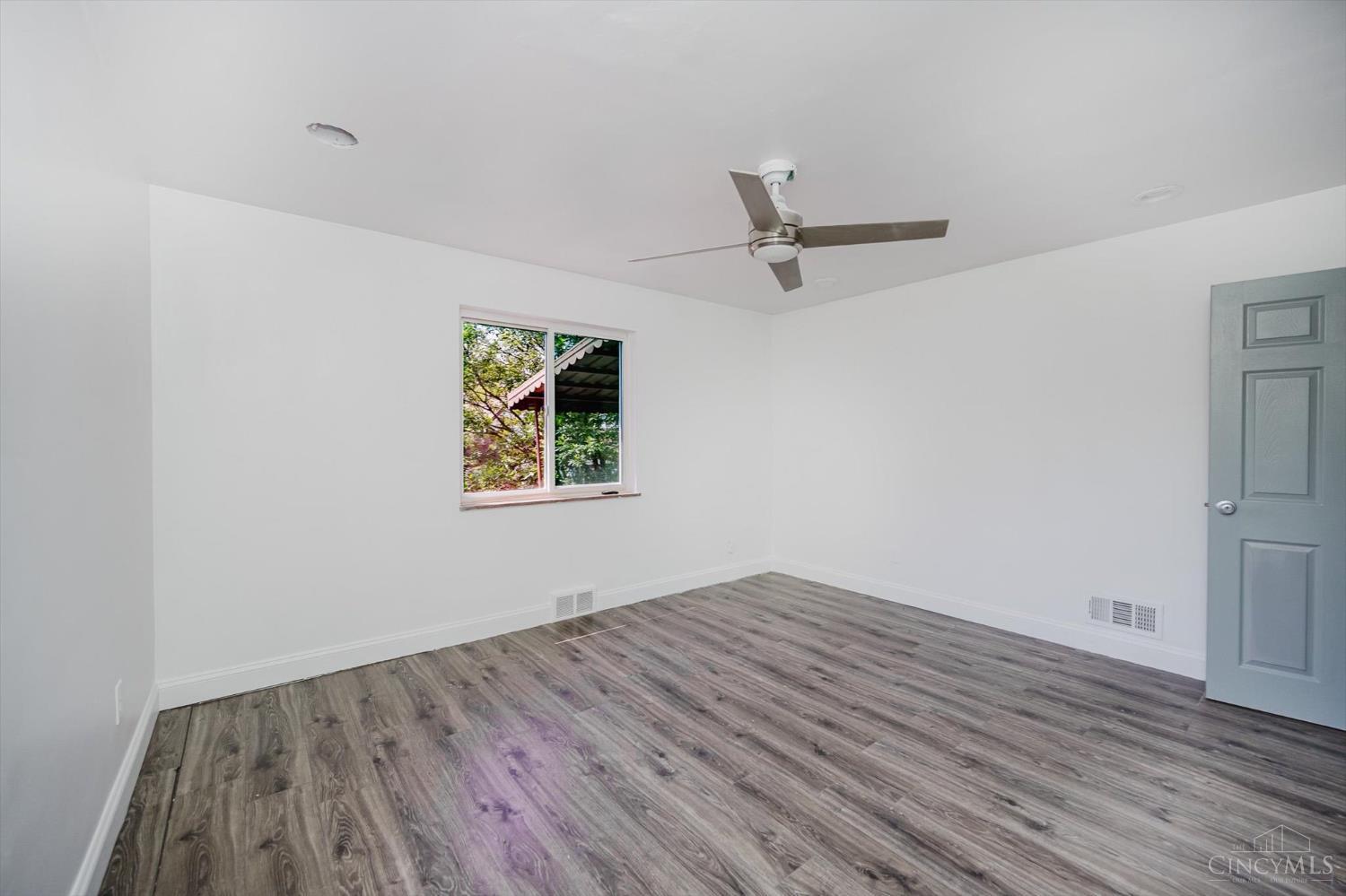 3742 Marydell Place