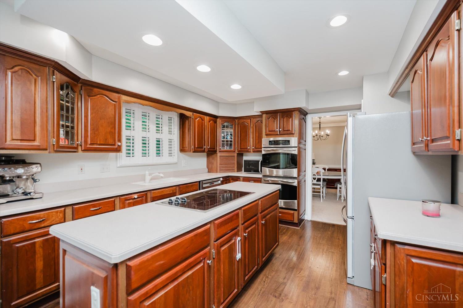 9930 Tall Oaks Court