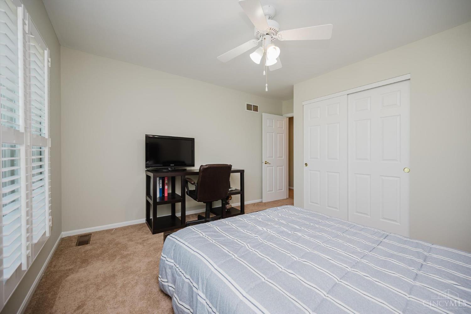 9930 Tall Oaks Court
