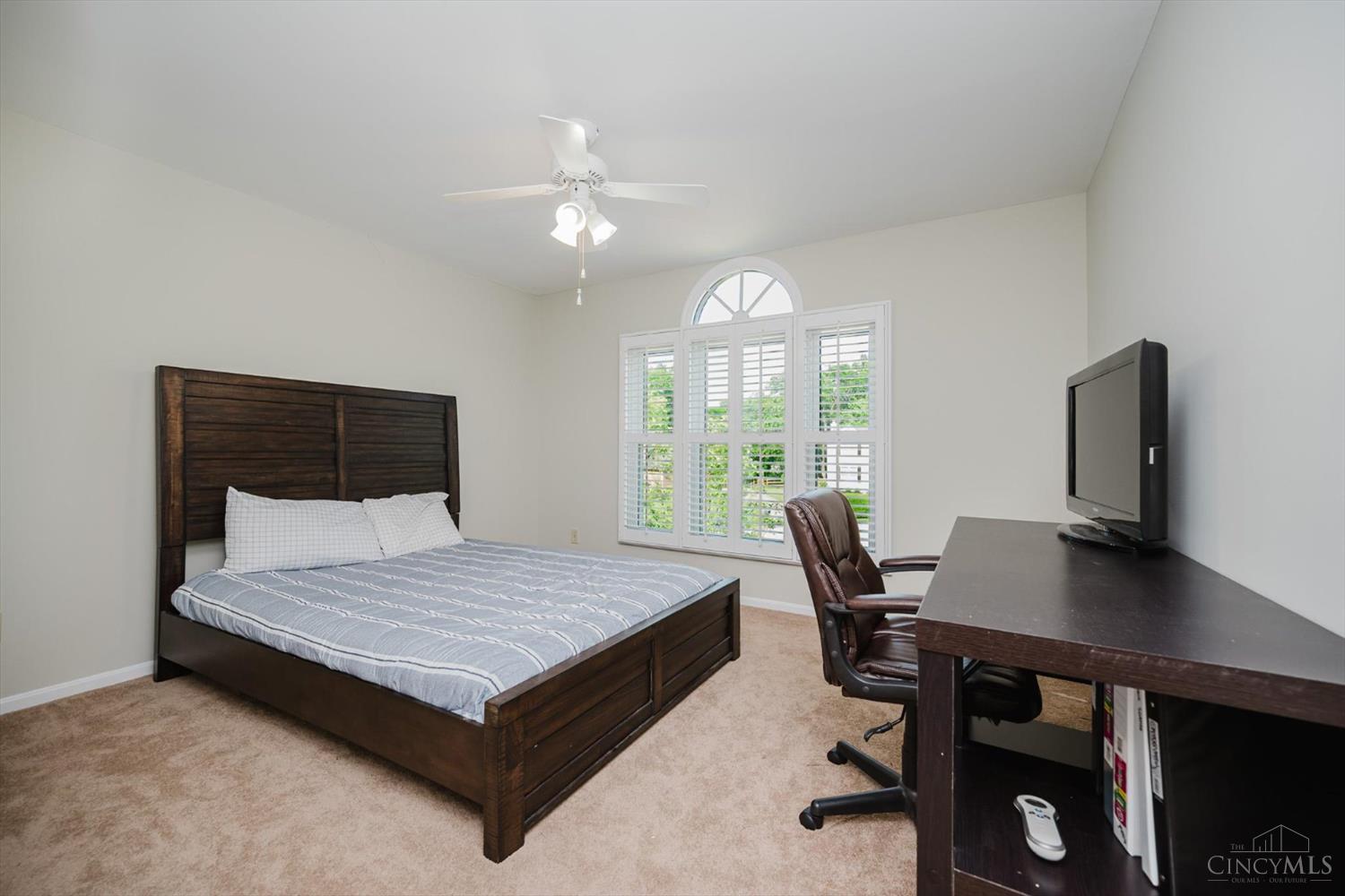 9930 Tall Oaks Court