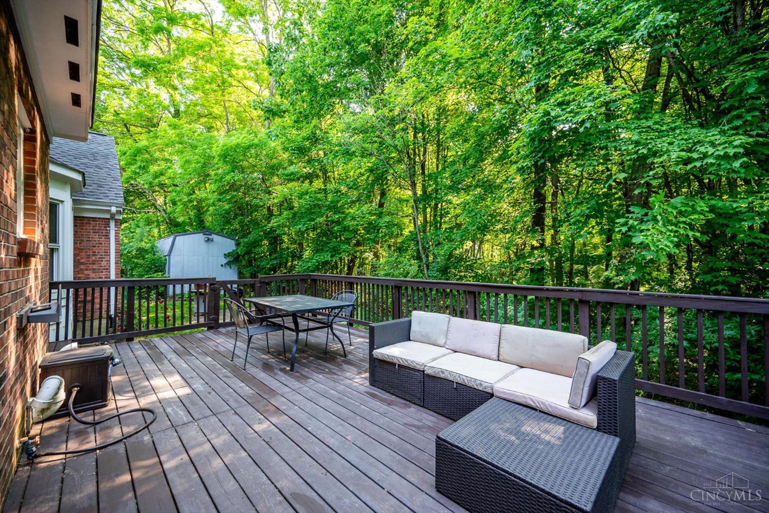 9930 Tall Oaks Court