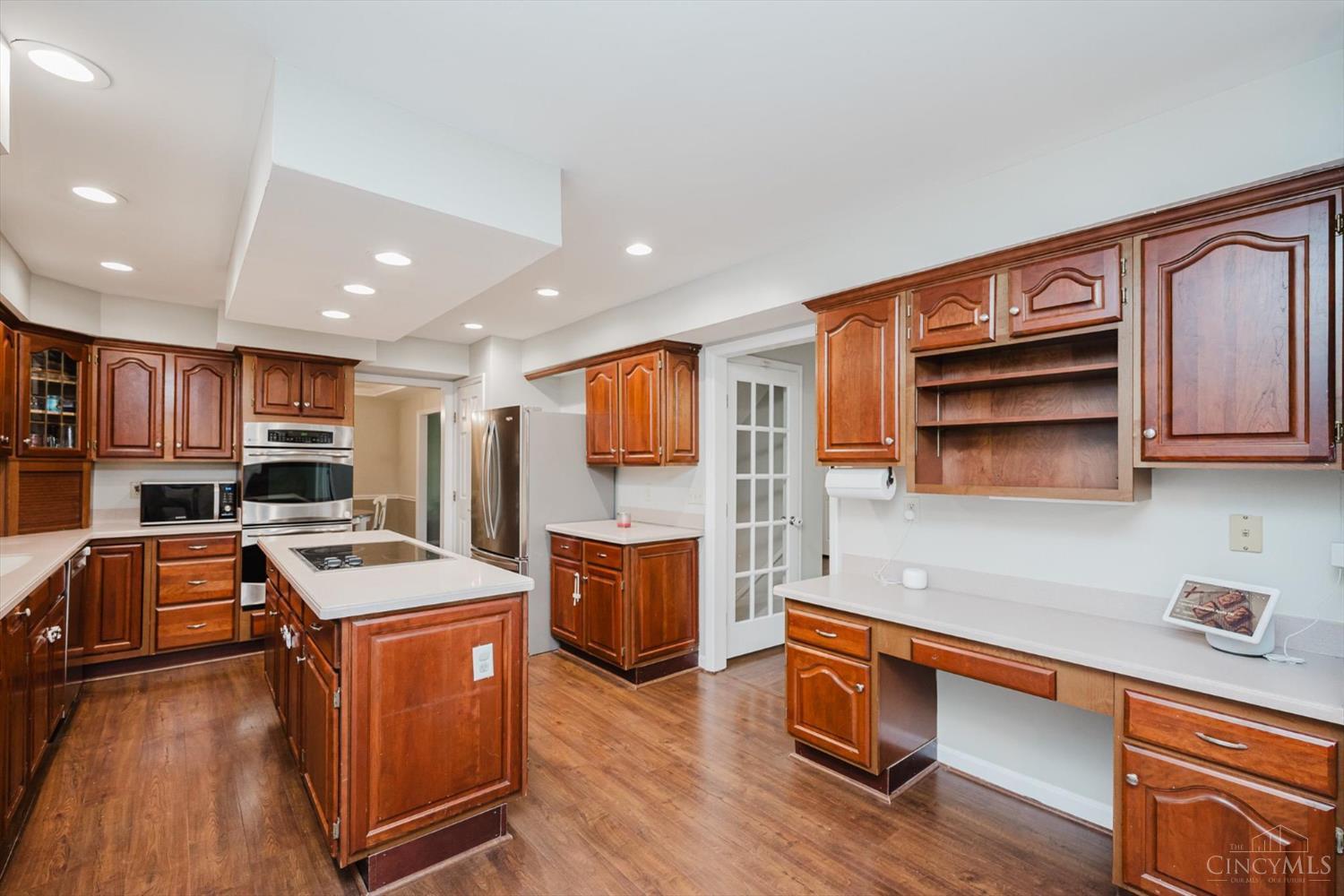 9930 Tall Oaks Court