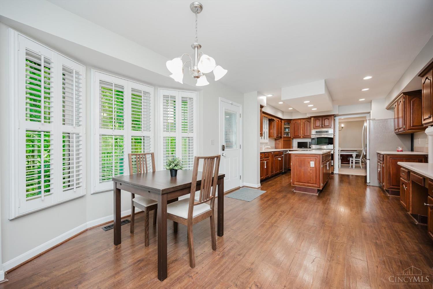 9930 Tall Oaks Court