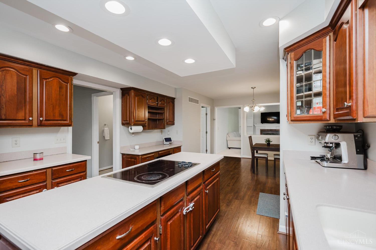 9930 Tall Oaks Court
