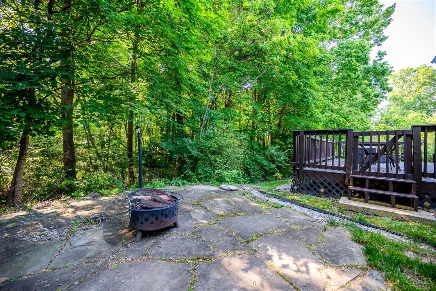 9930 Tall Oaks Court