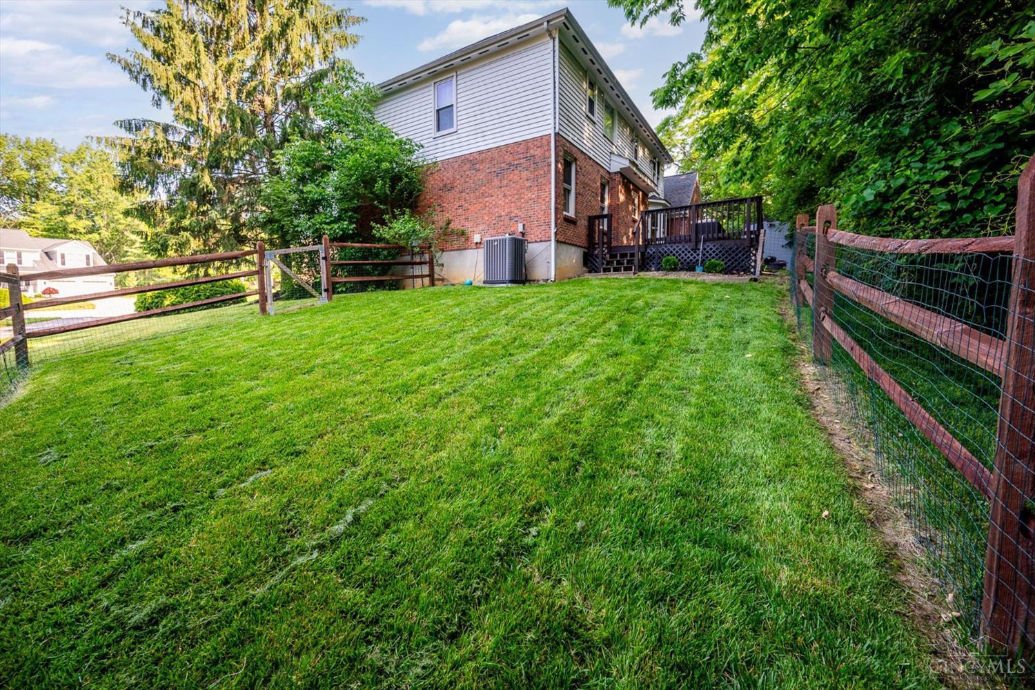 9930 Tall Oaks Court