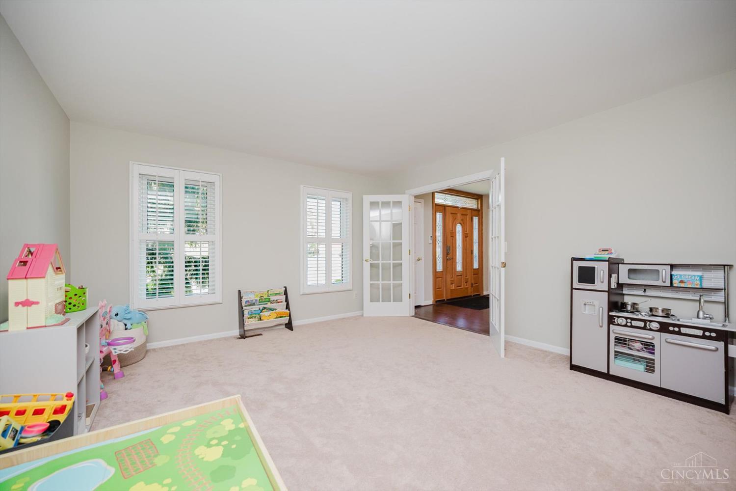 9930 Tall Oaks Court