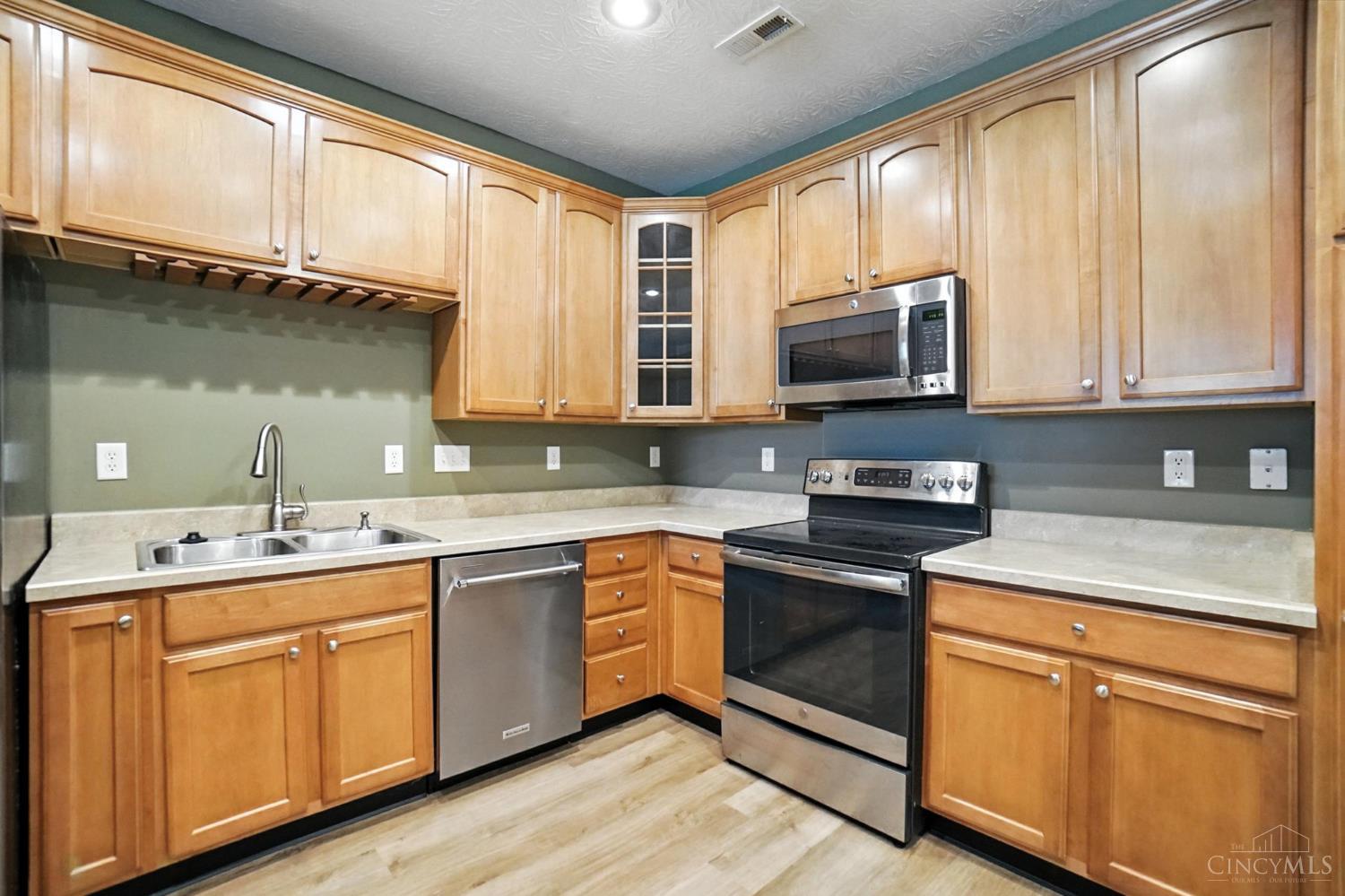 1313 Meadow Vista Drive