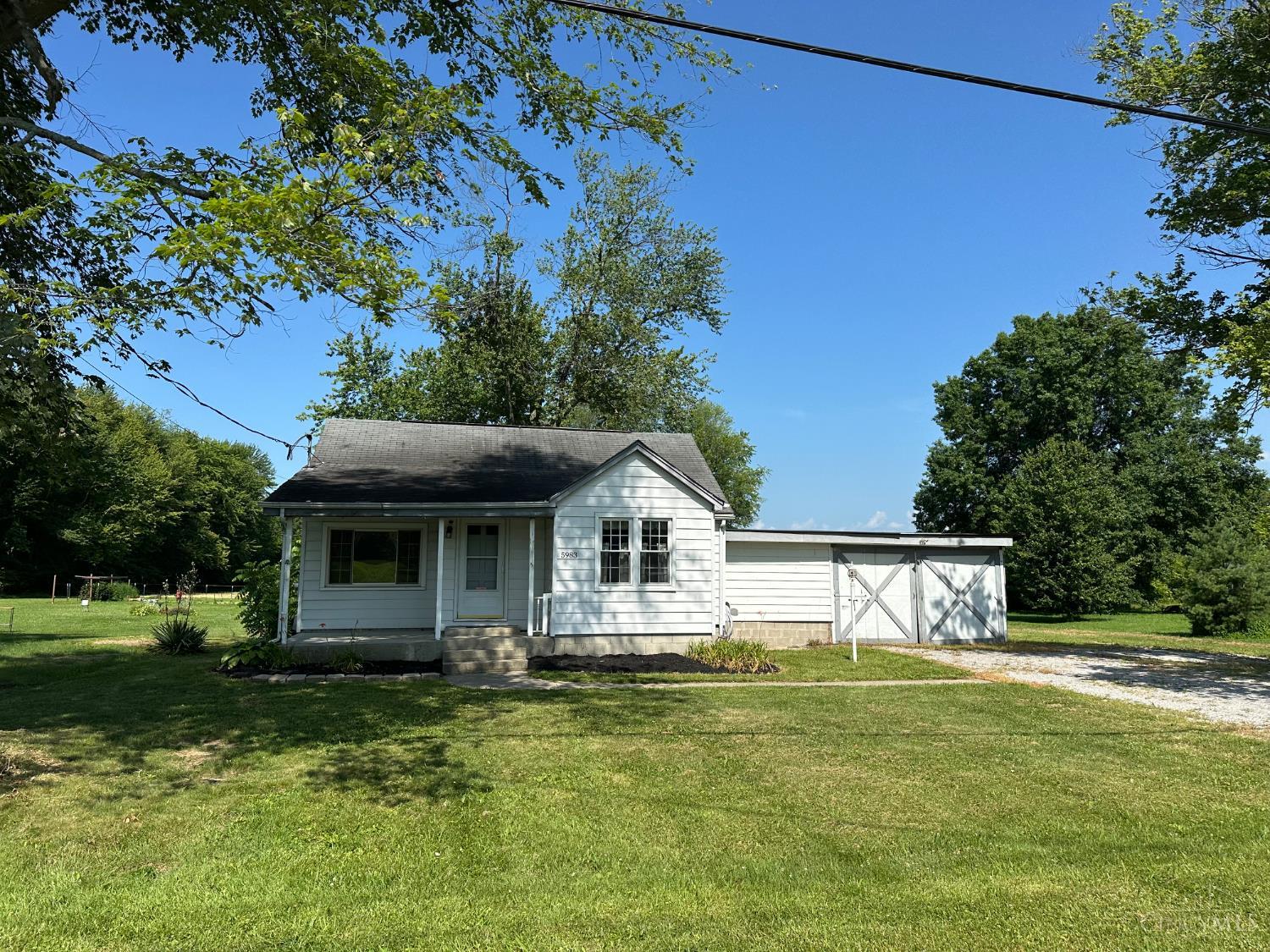 5983 Newtonsville Hutchinson Road