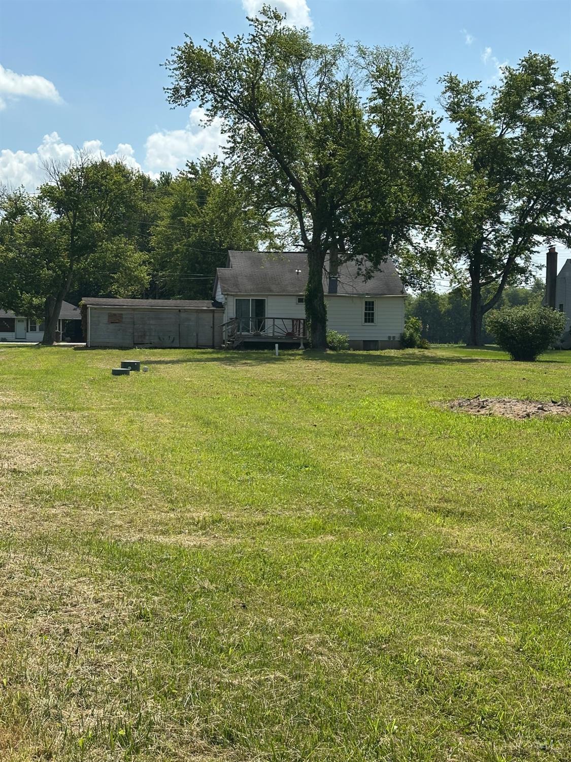 5983 Newtonsville Hutchinson Road