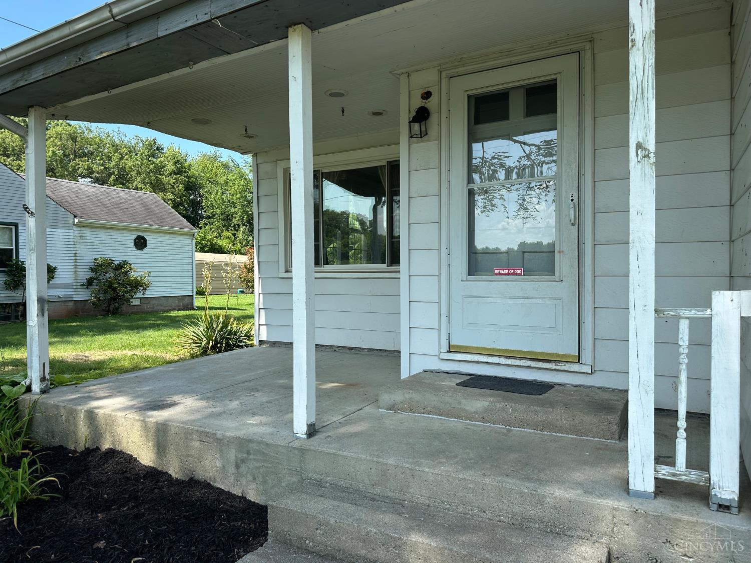5983 Newtonsville Hutchinson Road