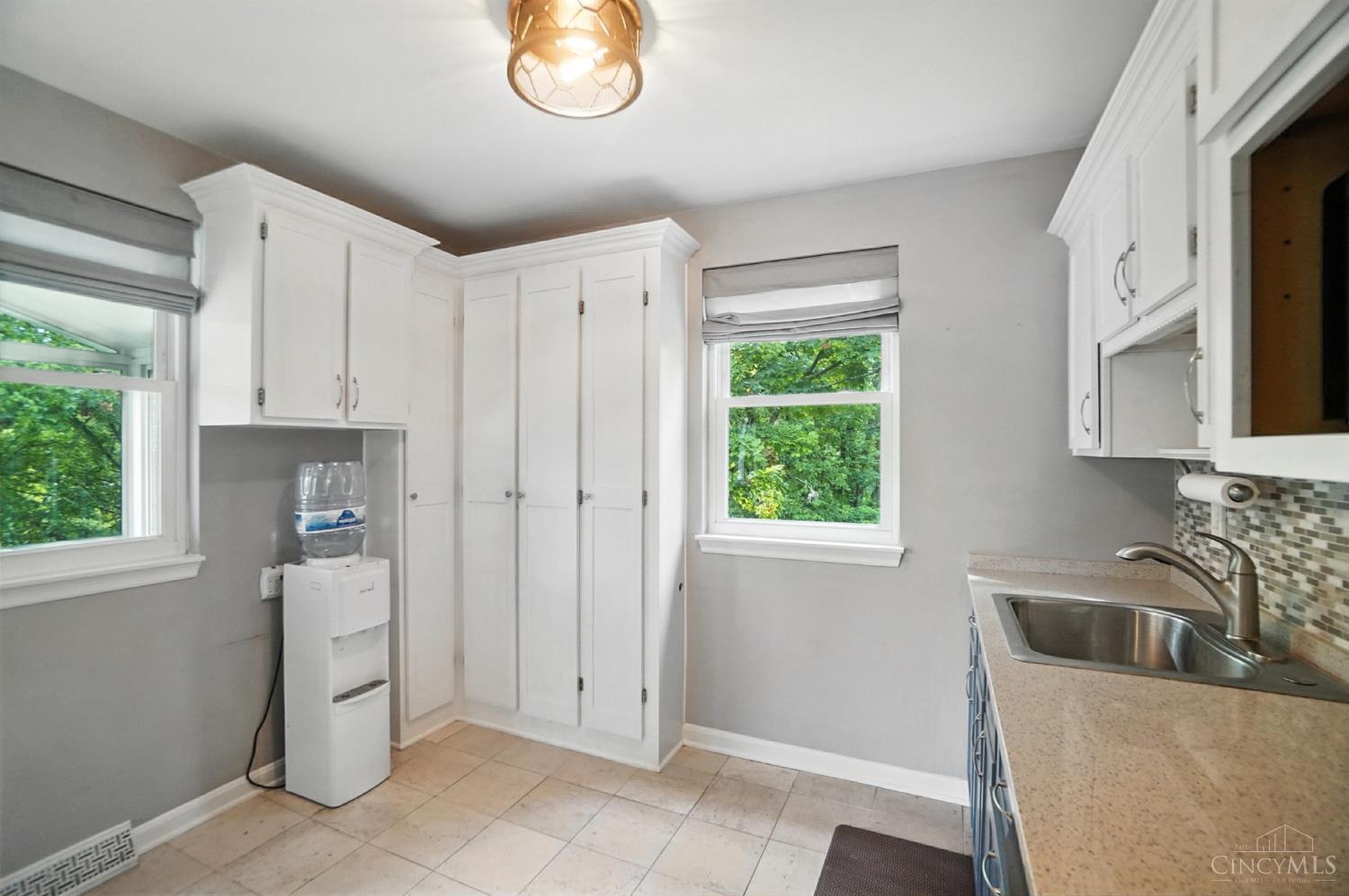 303 Kohl Street