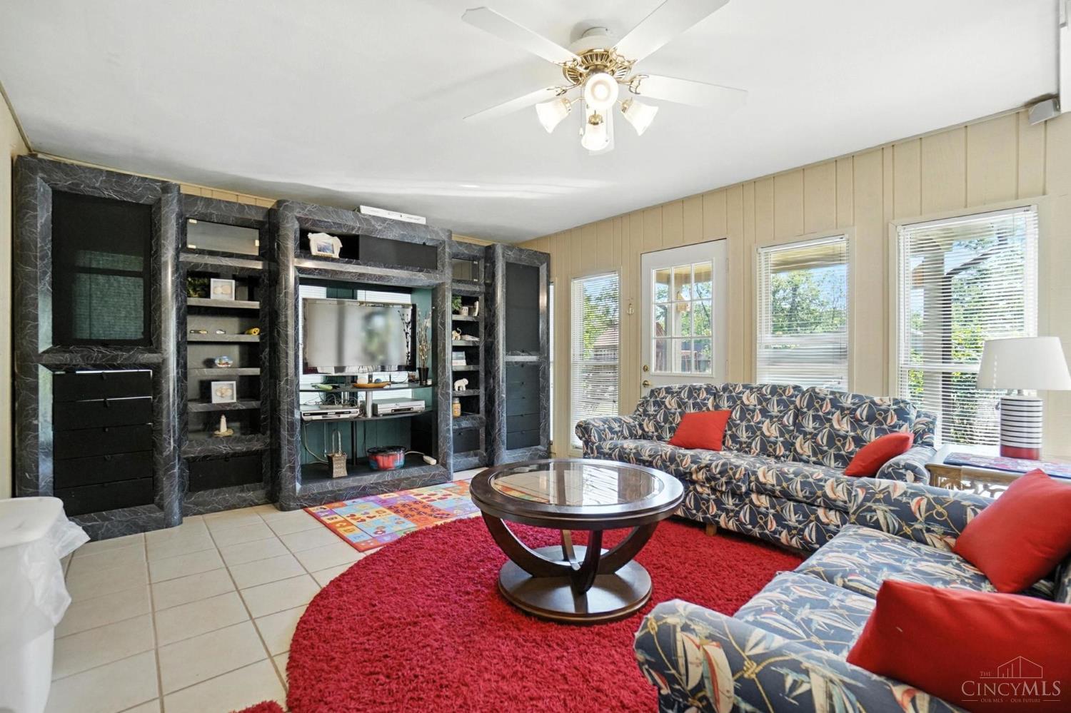 5460 Country Lane