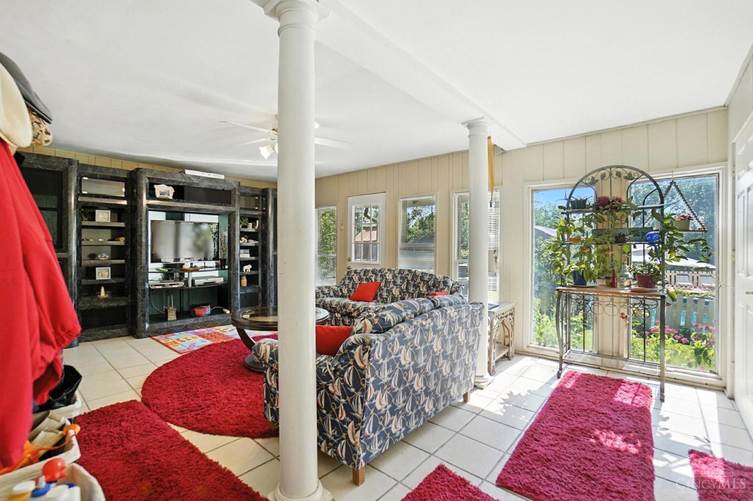 5460 Country Lane
