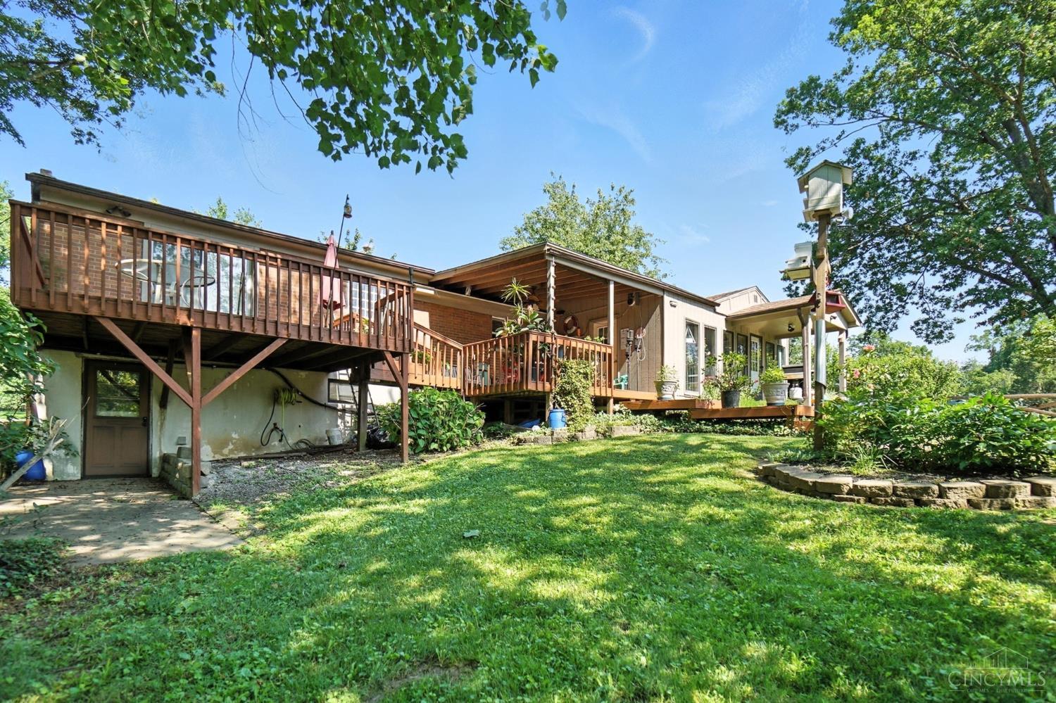 5460 Country Lane