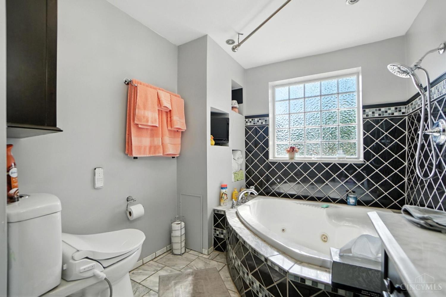 5460 Country Lane