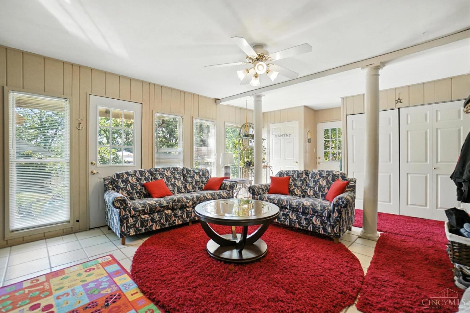 5460 Country Lane