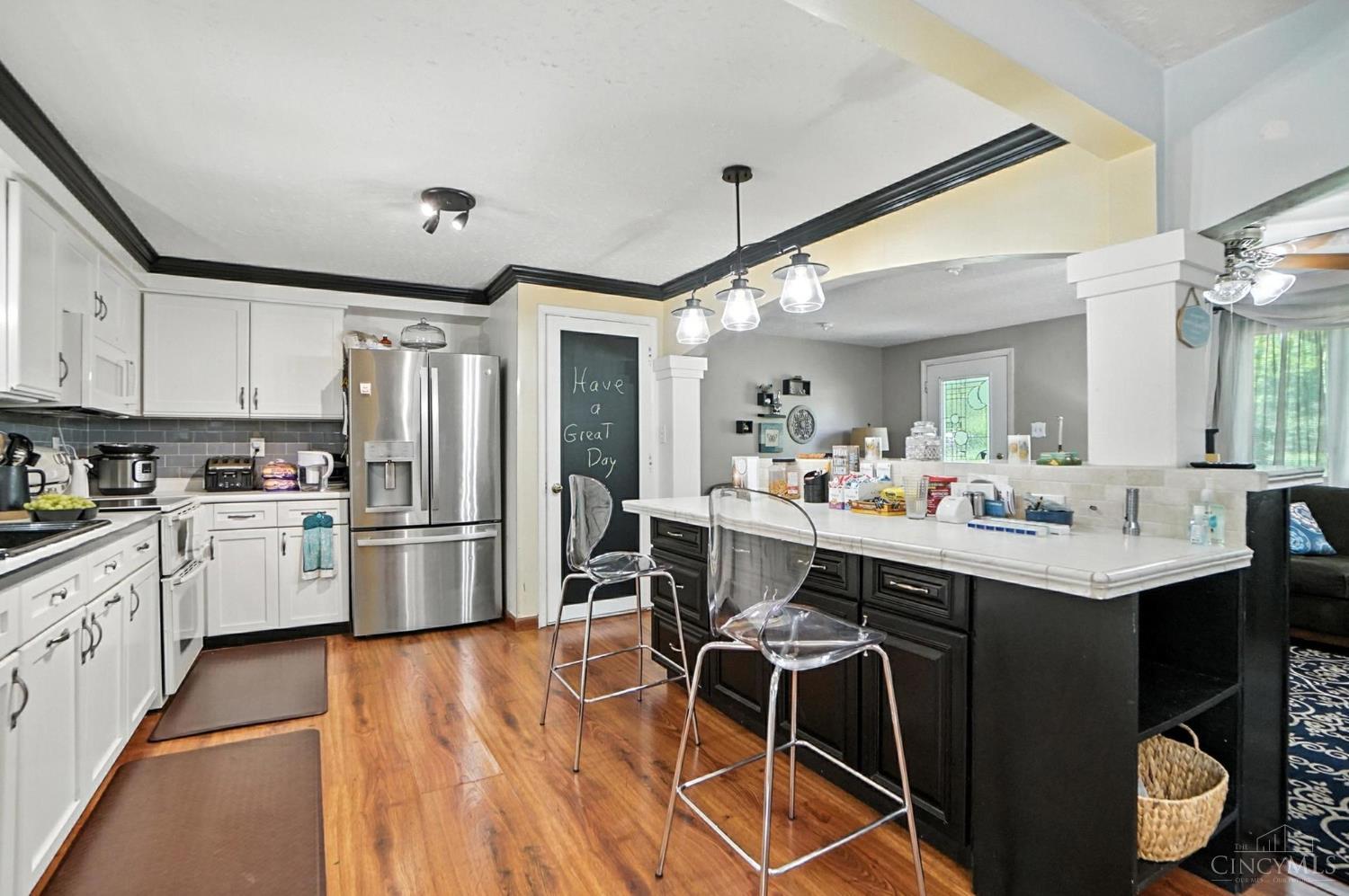 5460 Country Lane