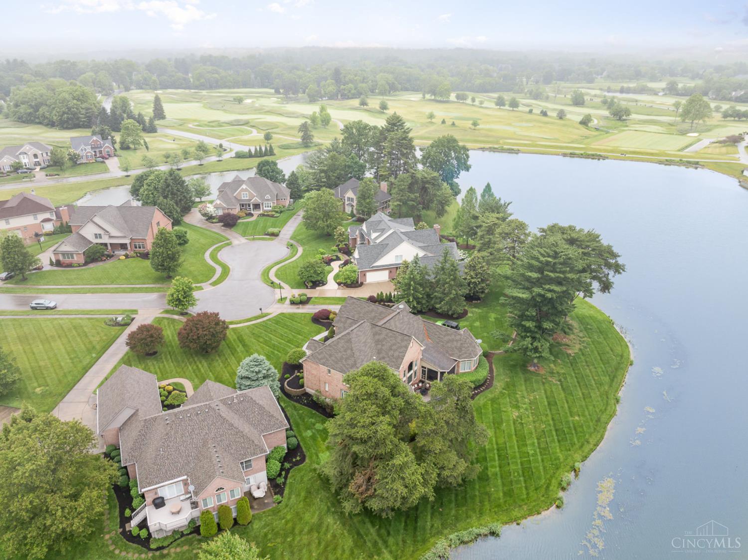 6674 Waters Edge
