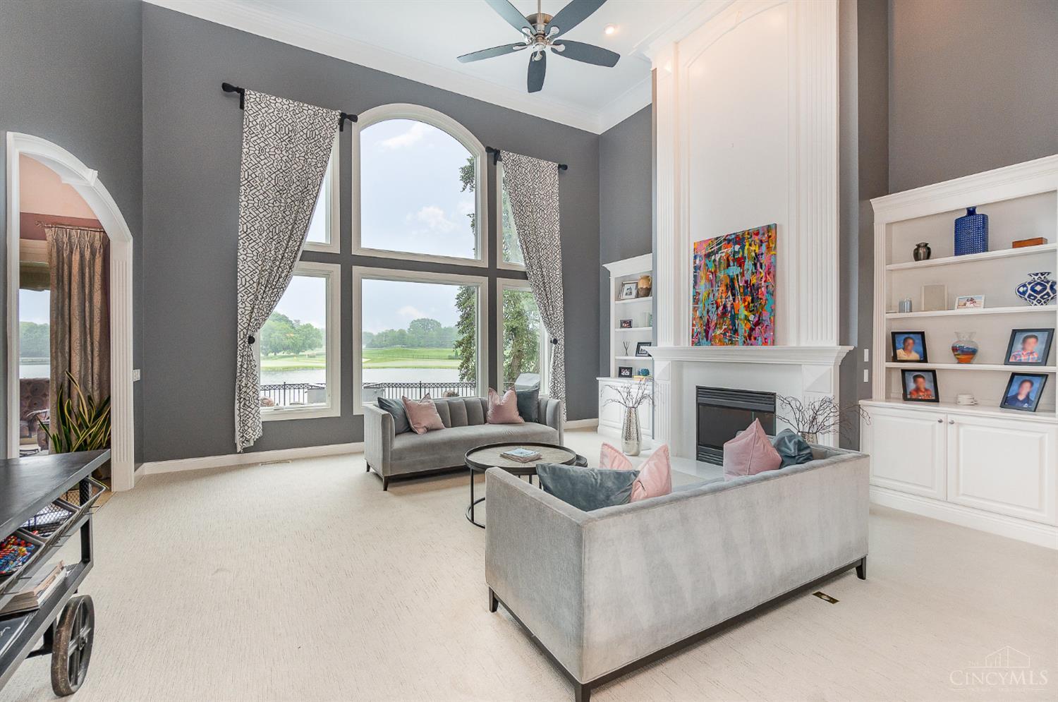 6674 Waters Edge