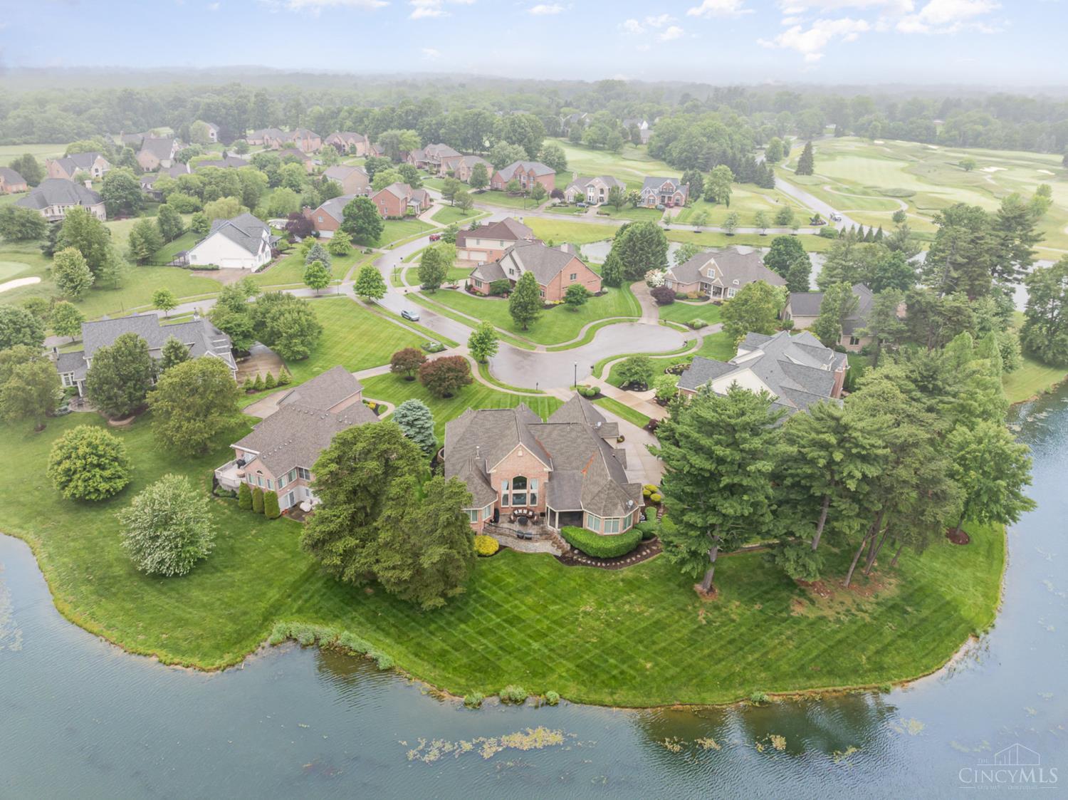 6674 Waters Edge