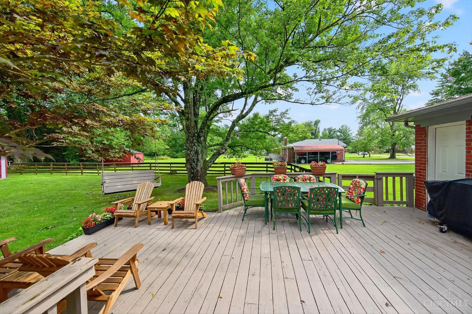5744 Melody Lane
