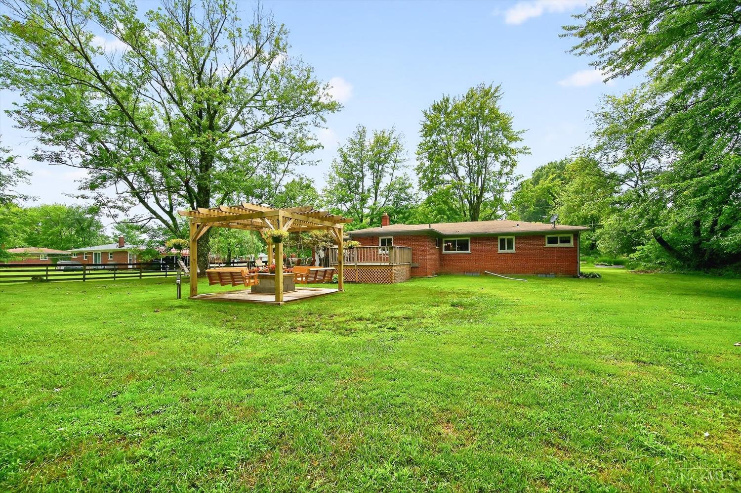 5744 Melody Lane
