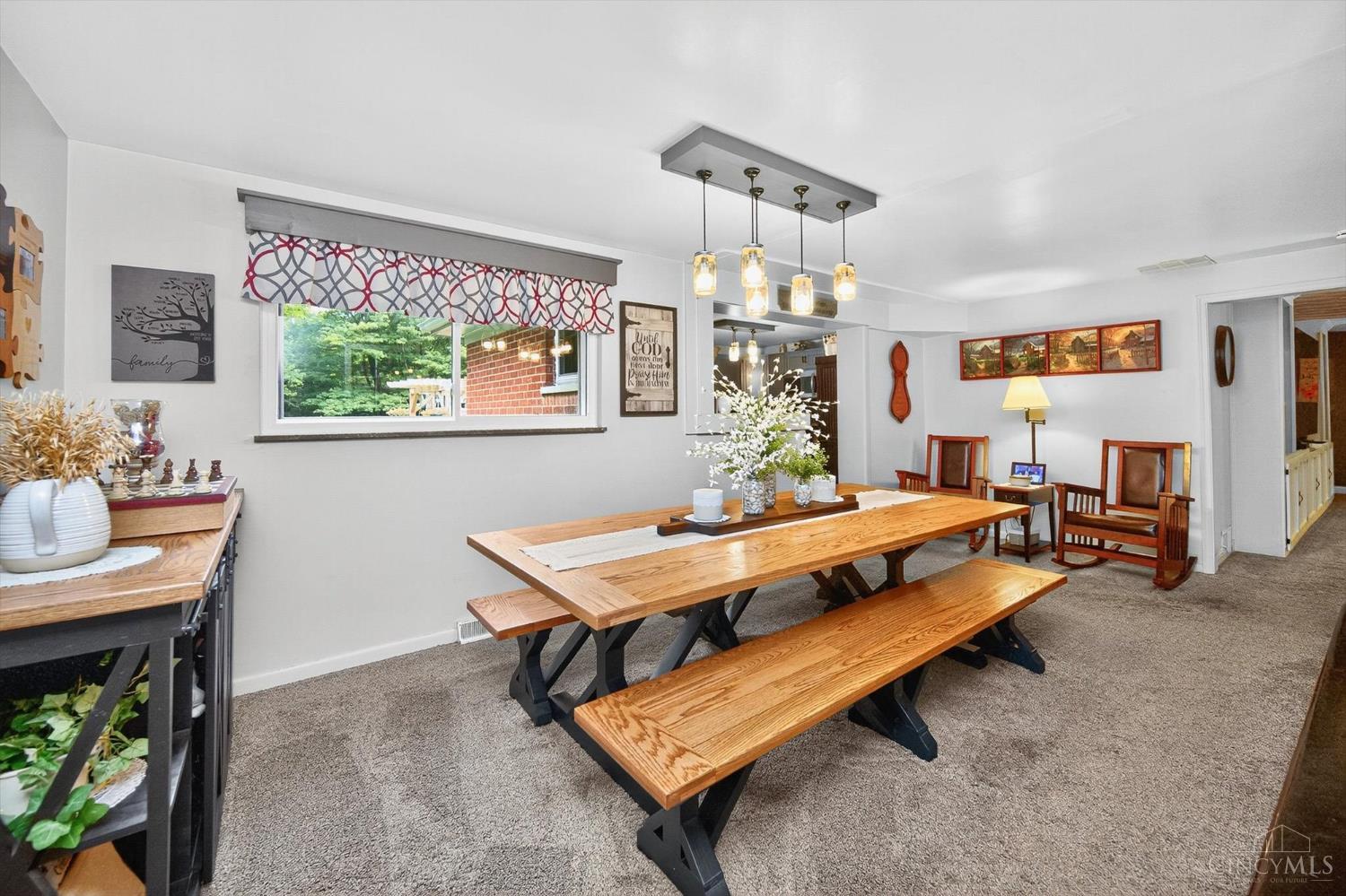 5744 Melody Lane