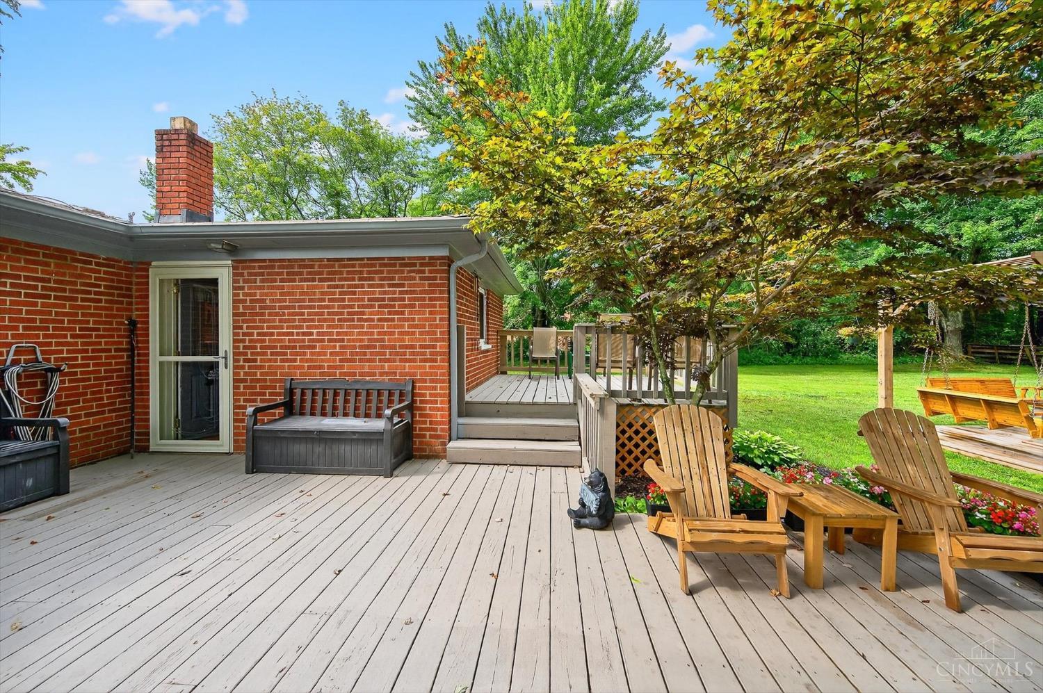 5744 Melody Lane