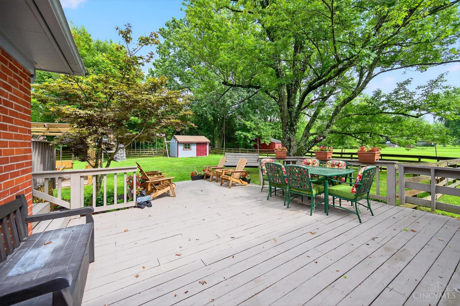 5744 Melody Lane