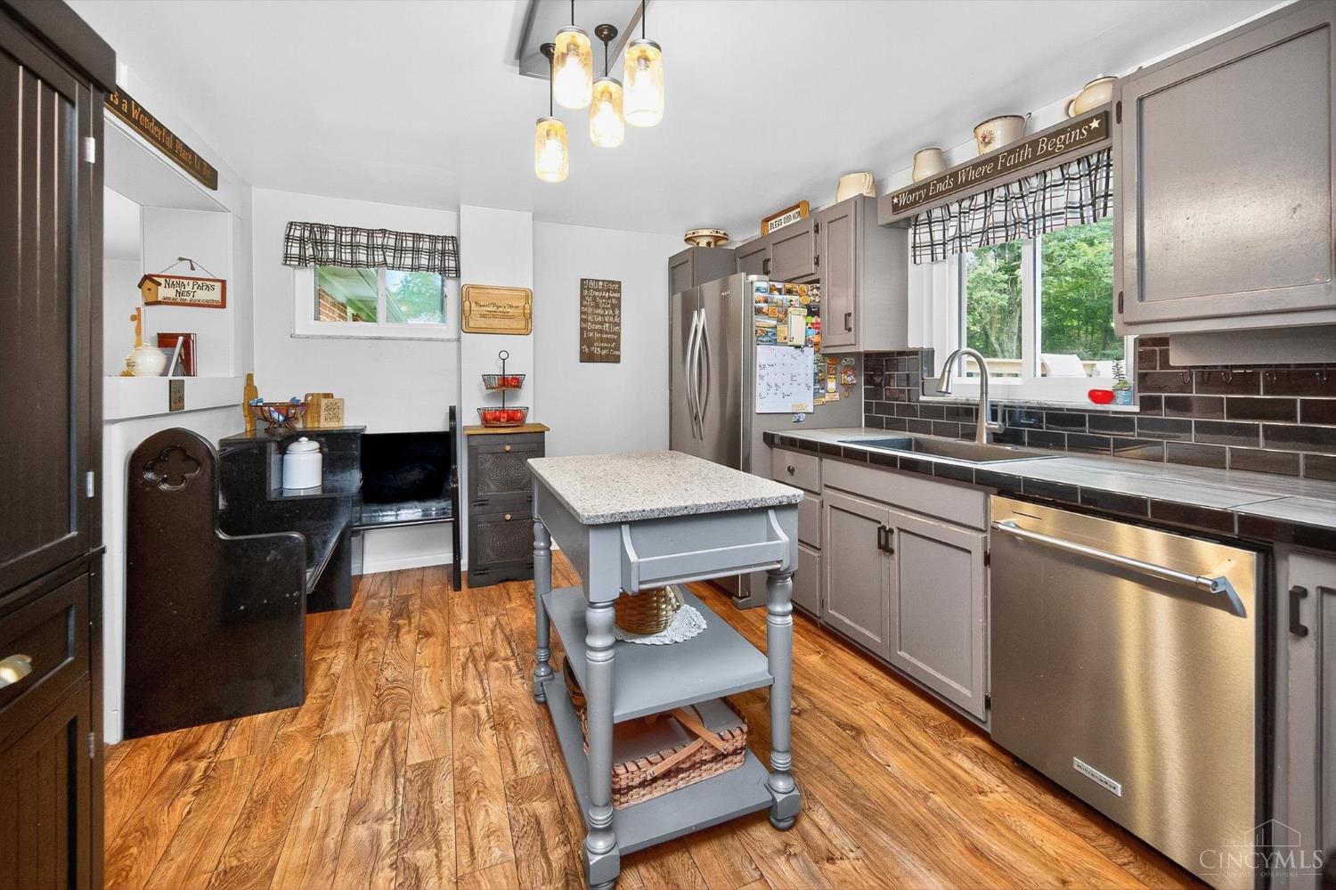 5744 Melody Lane