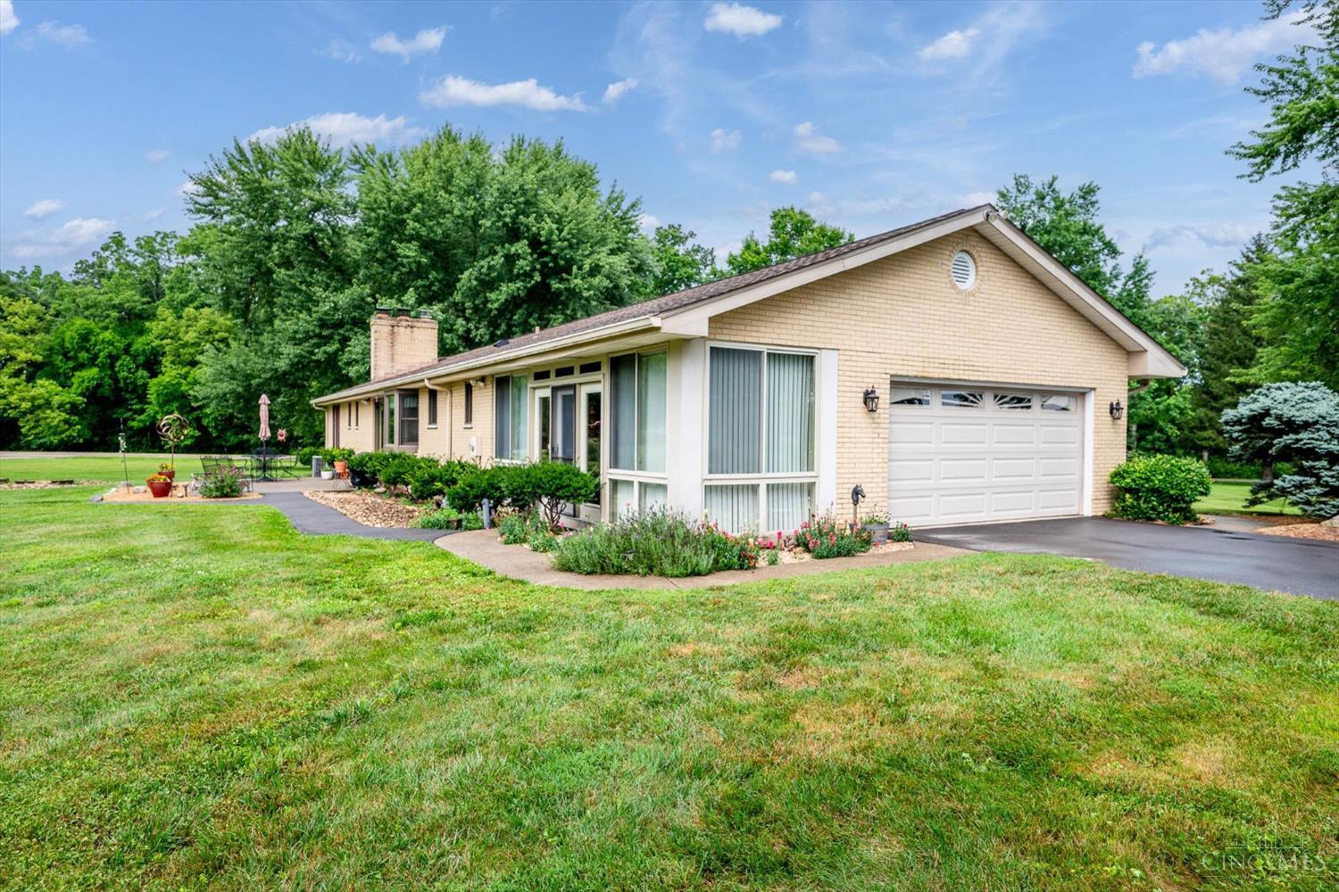 9220 Dick Road