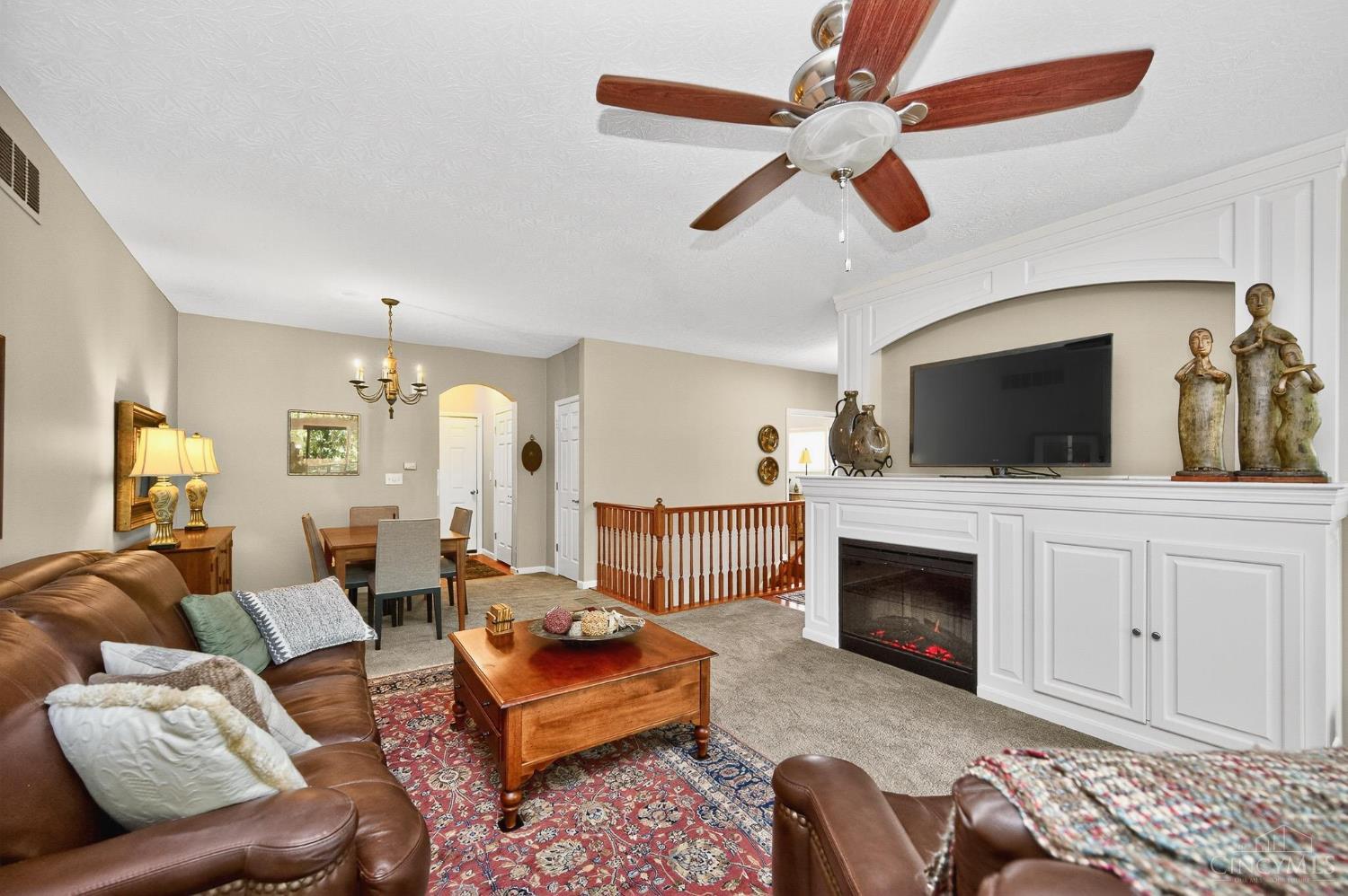 1214 Feather Trail