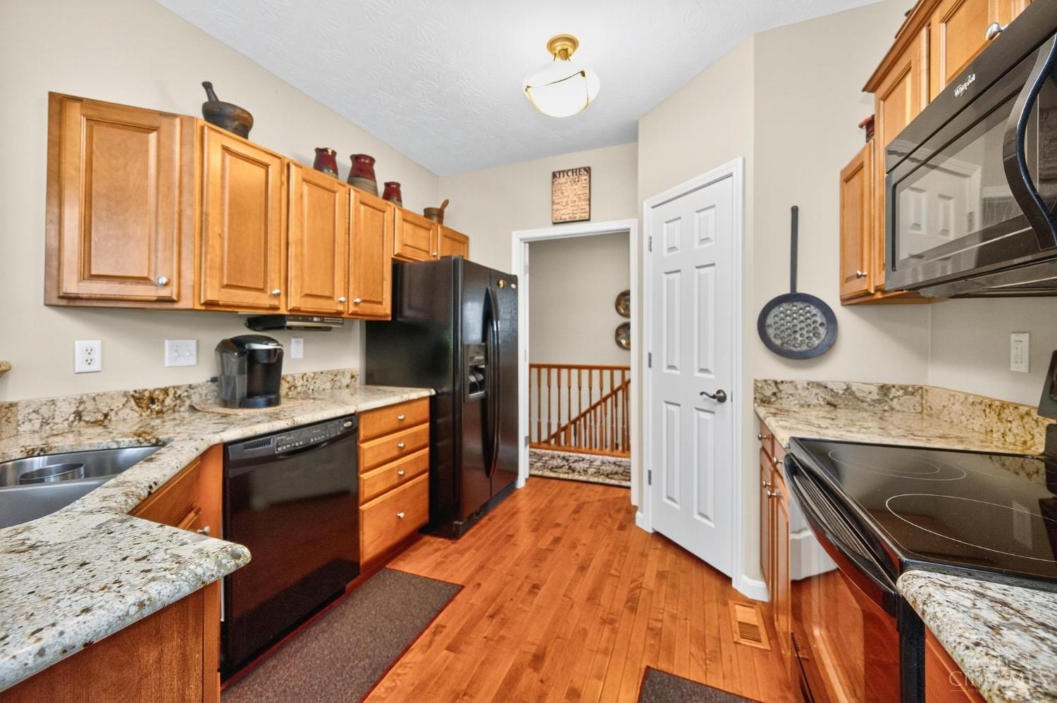 1214 Feather Trail