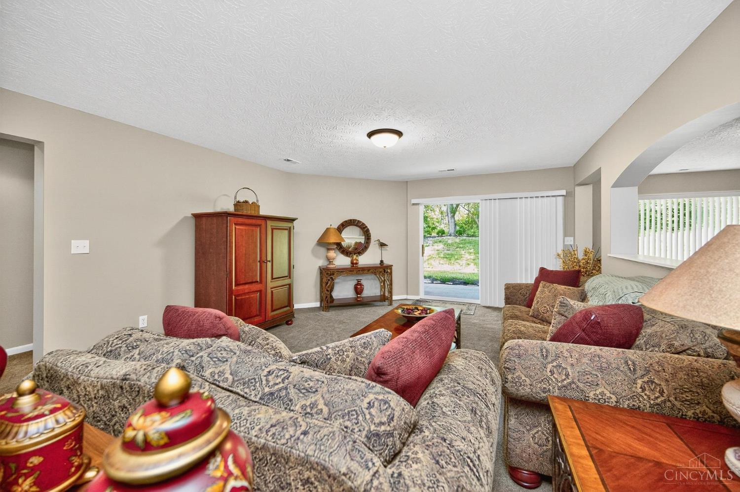 1214 Feather Trail
