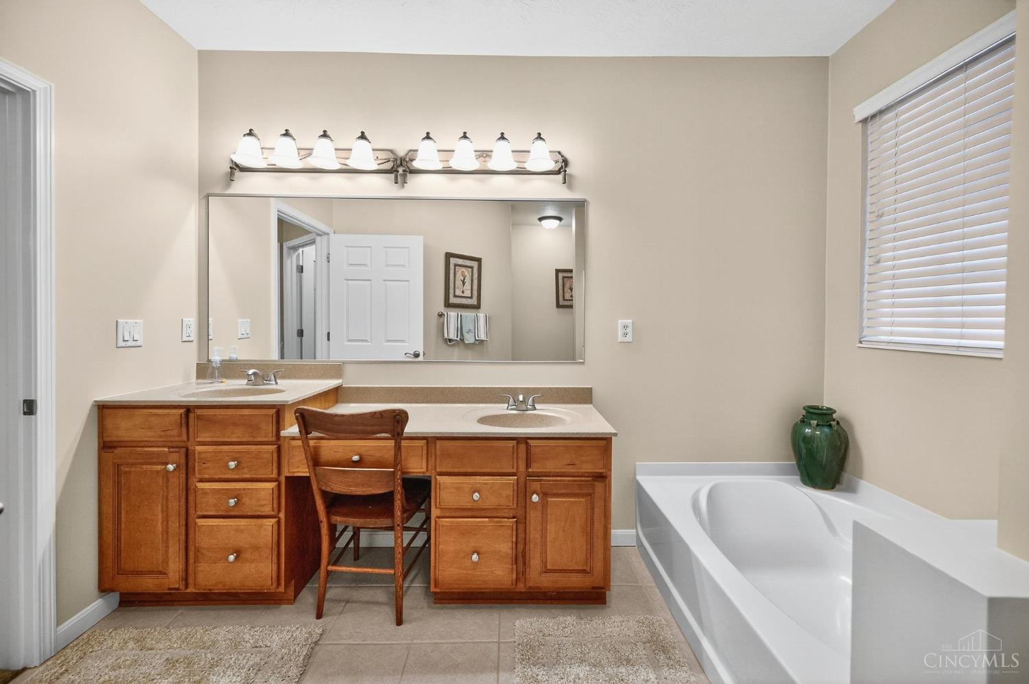 1214 Feather Trail