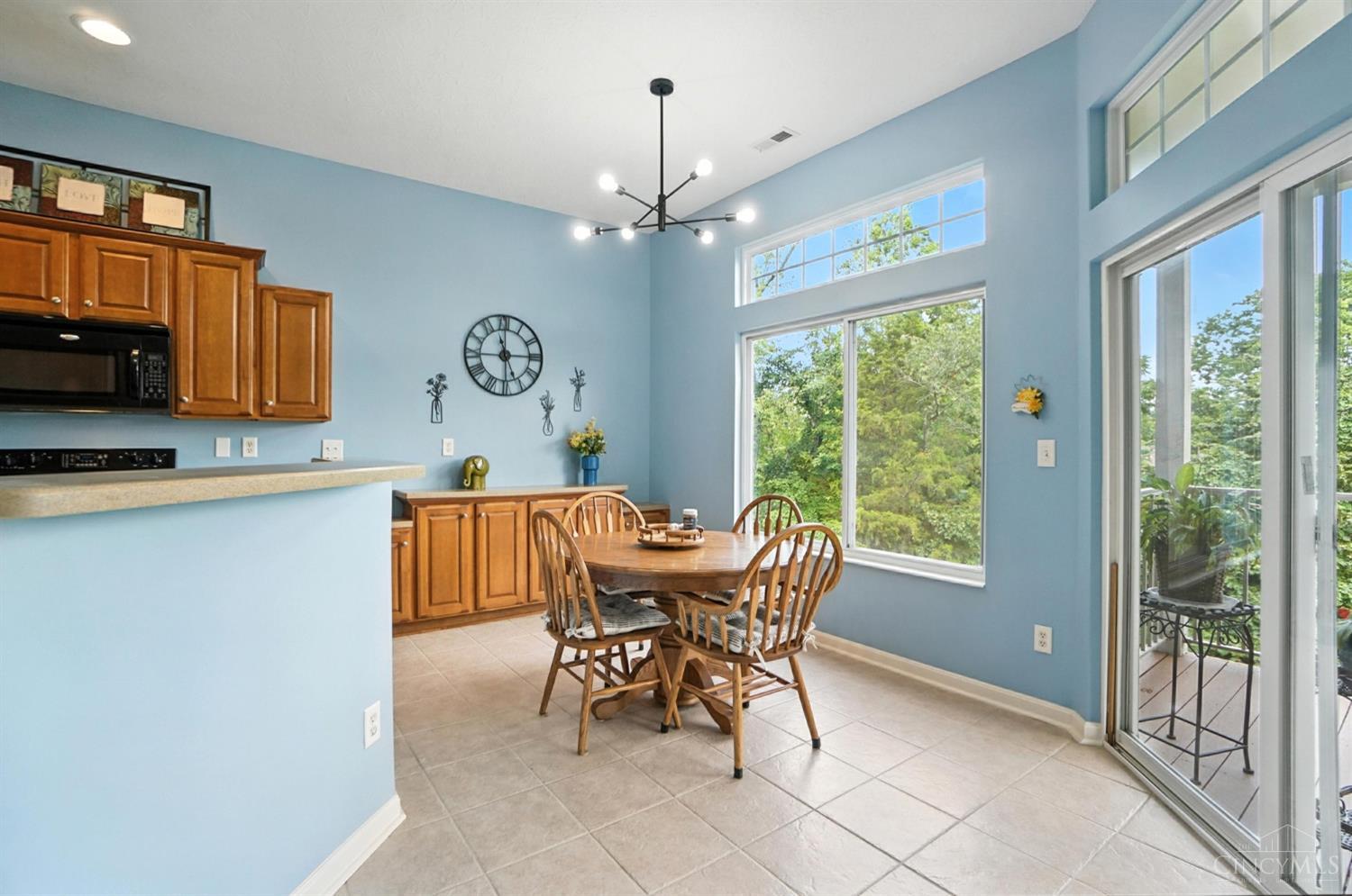 1194 Feather Trail