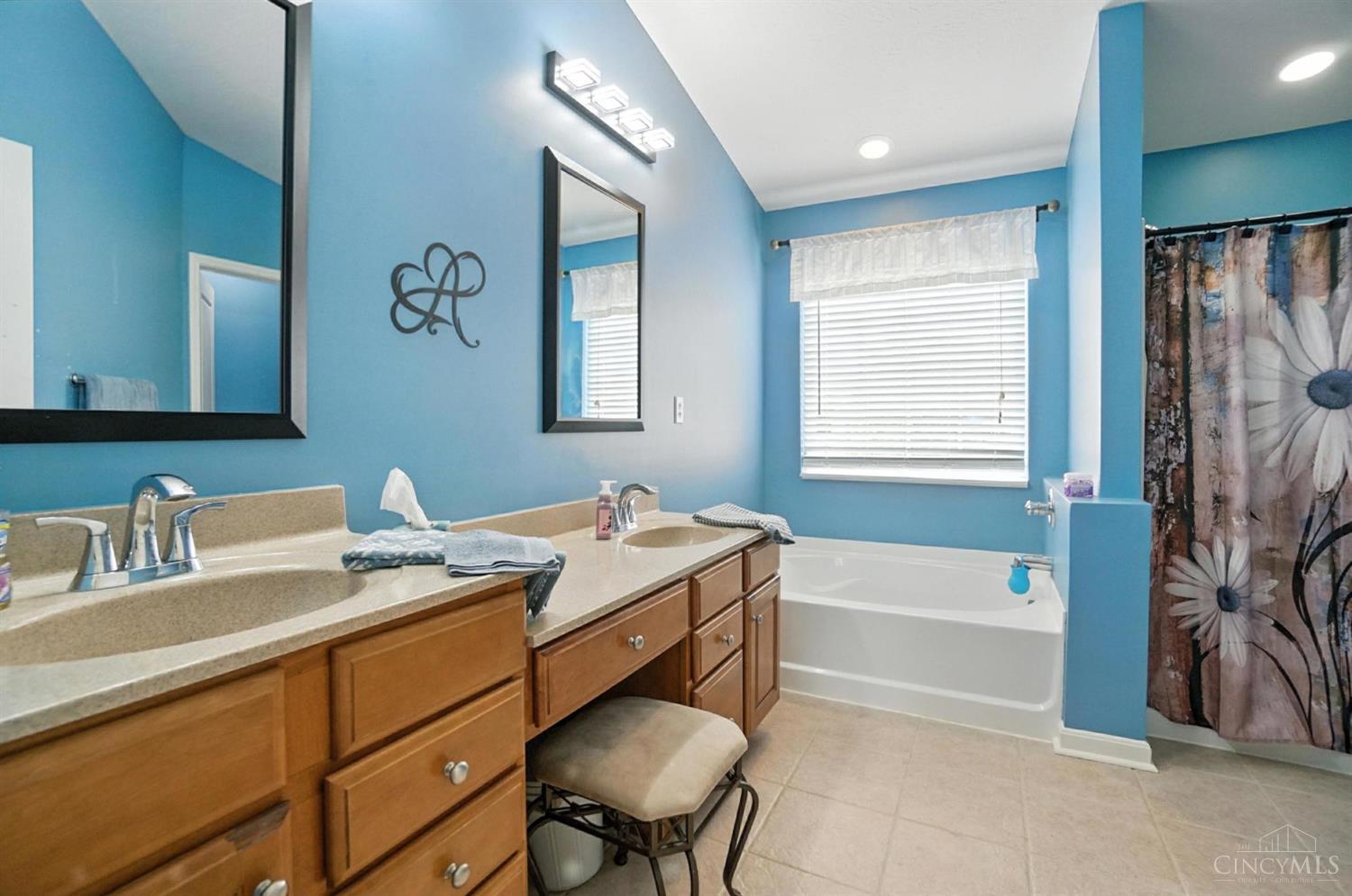 1194 Feather Trail