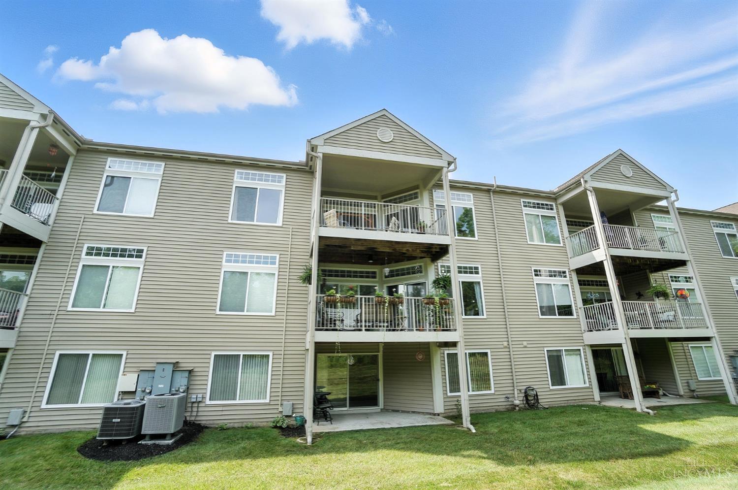 1194 Feather Trail