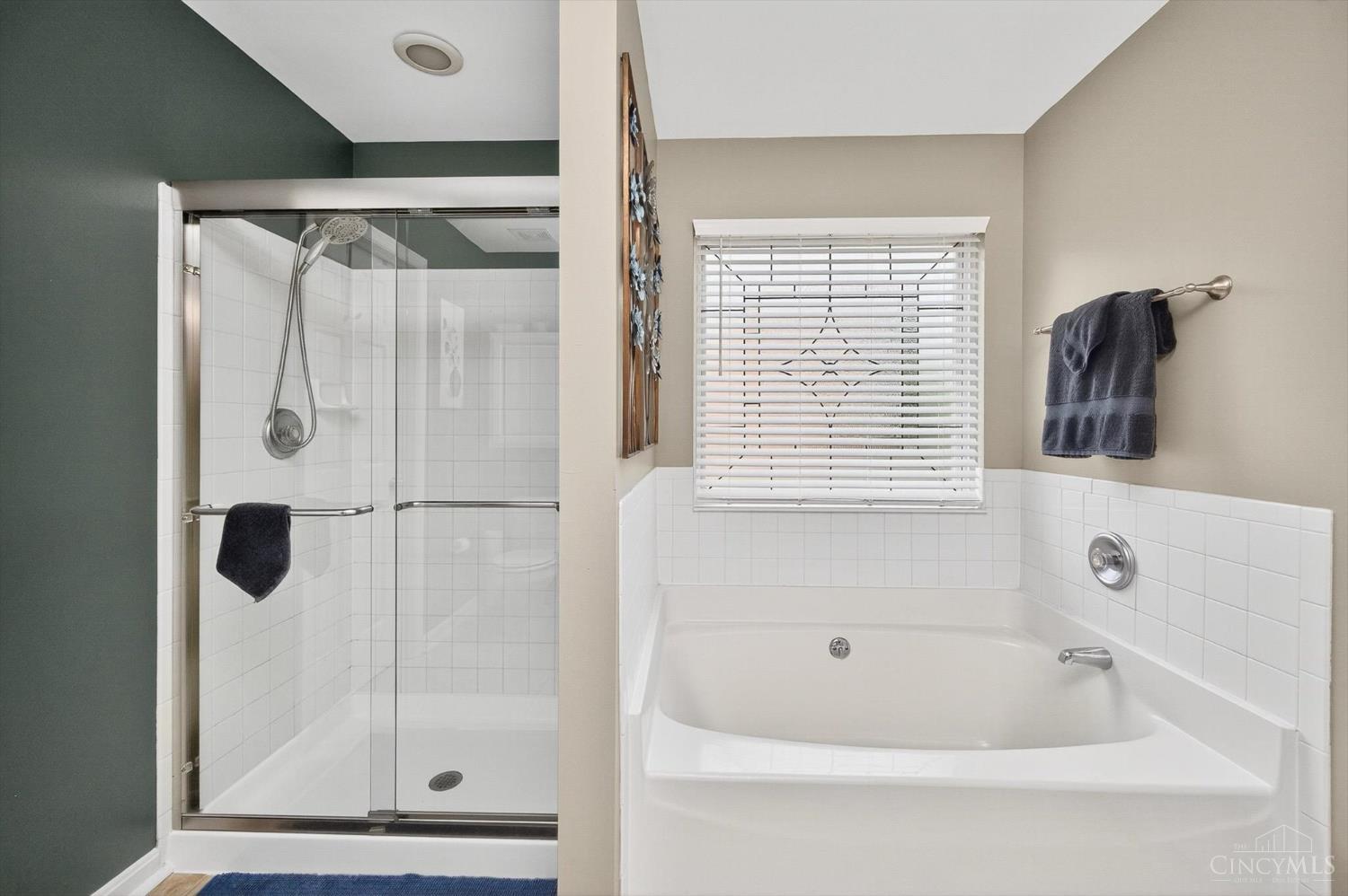 1672 River Shore Court