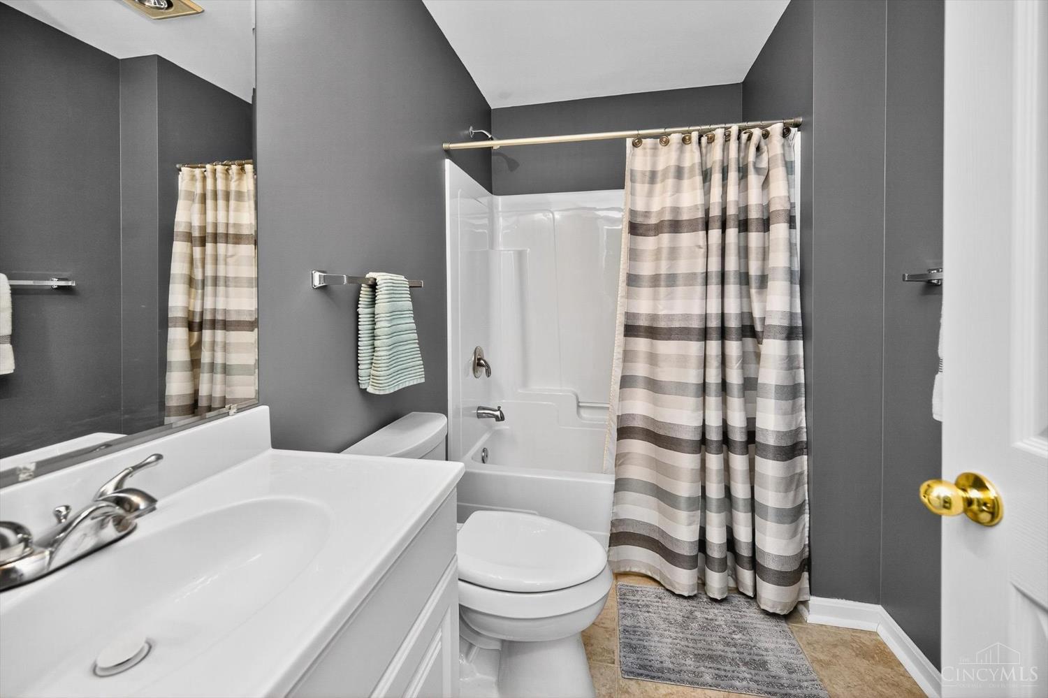 1672 River Shore Court