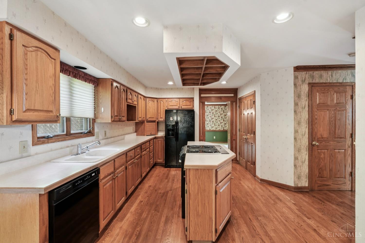 9123 Cascara Drive