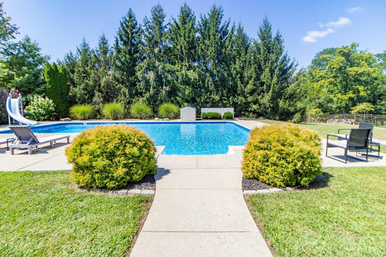 7553 Twin Lakes Drive