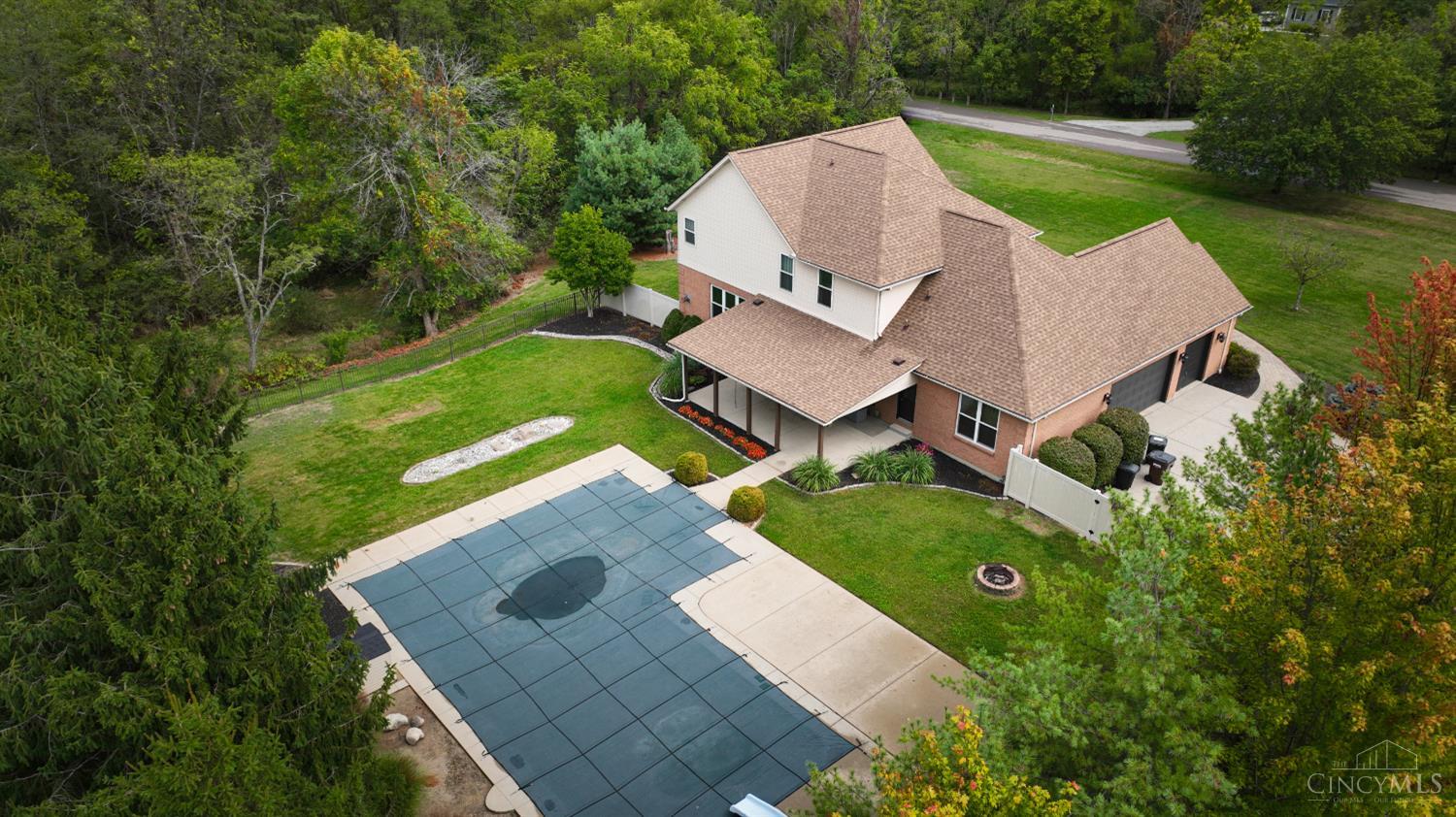 7553 Twin Lakes Drive