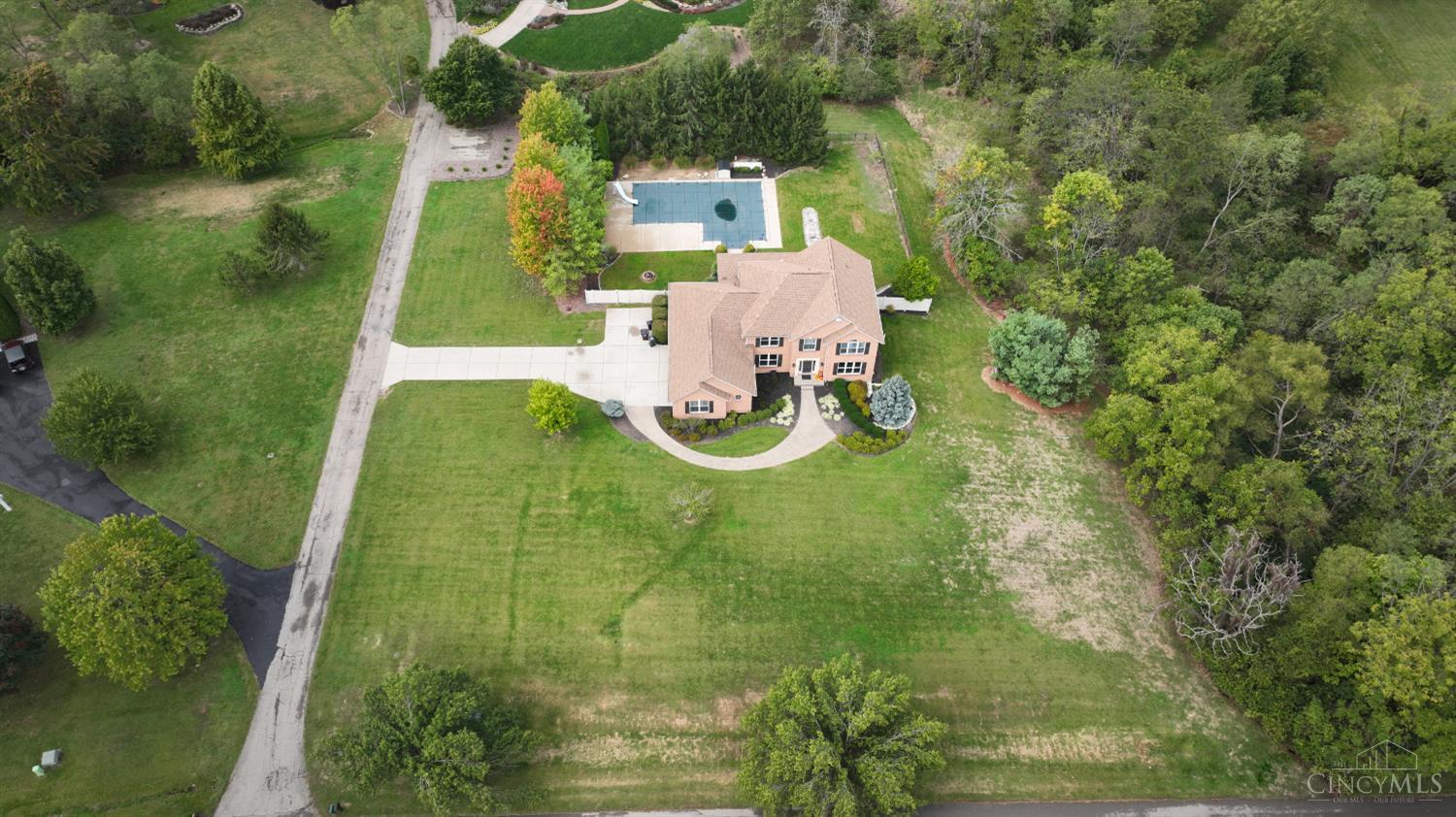 7553 Twin Lakes Drive