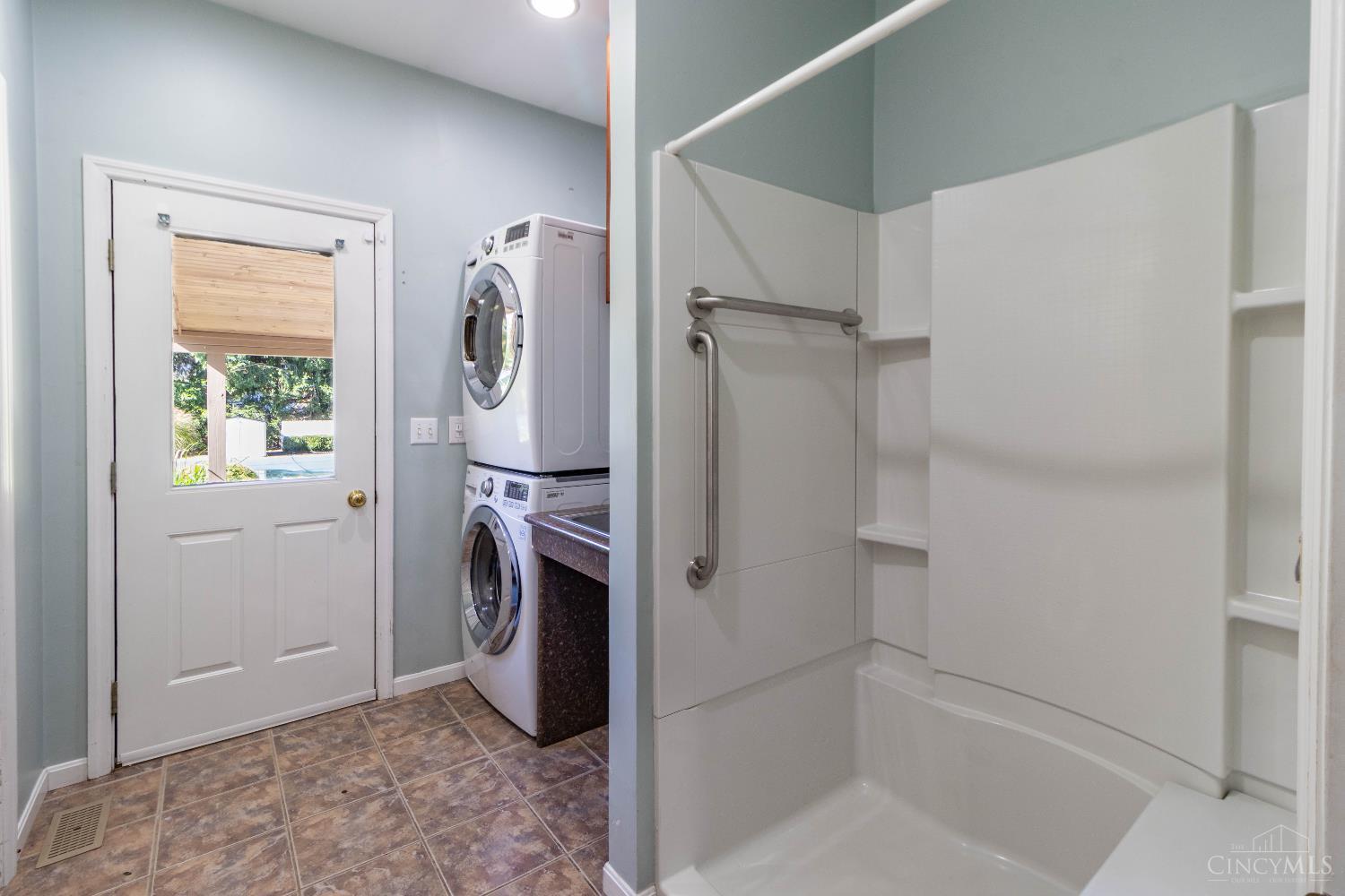 7553 Twin Lakes Drive